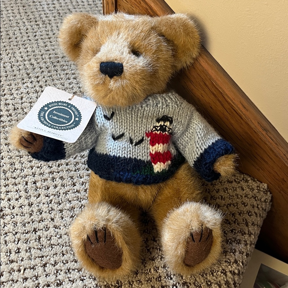 BOYDS BEARS & FRIENDS bear “Kevin G. Bearsley”